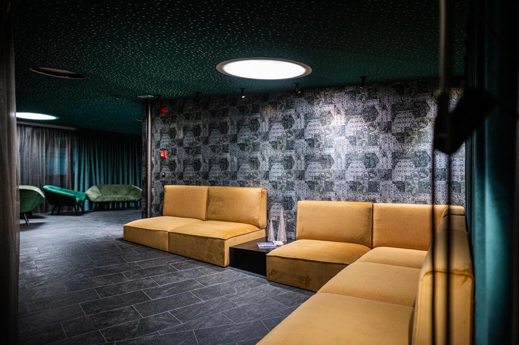 Hotel Fameli Olang ภายนอก รูปภาพ